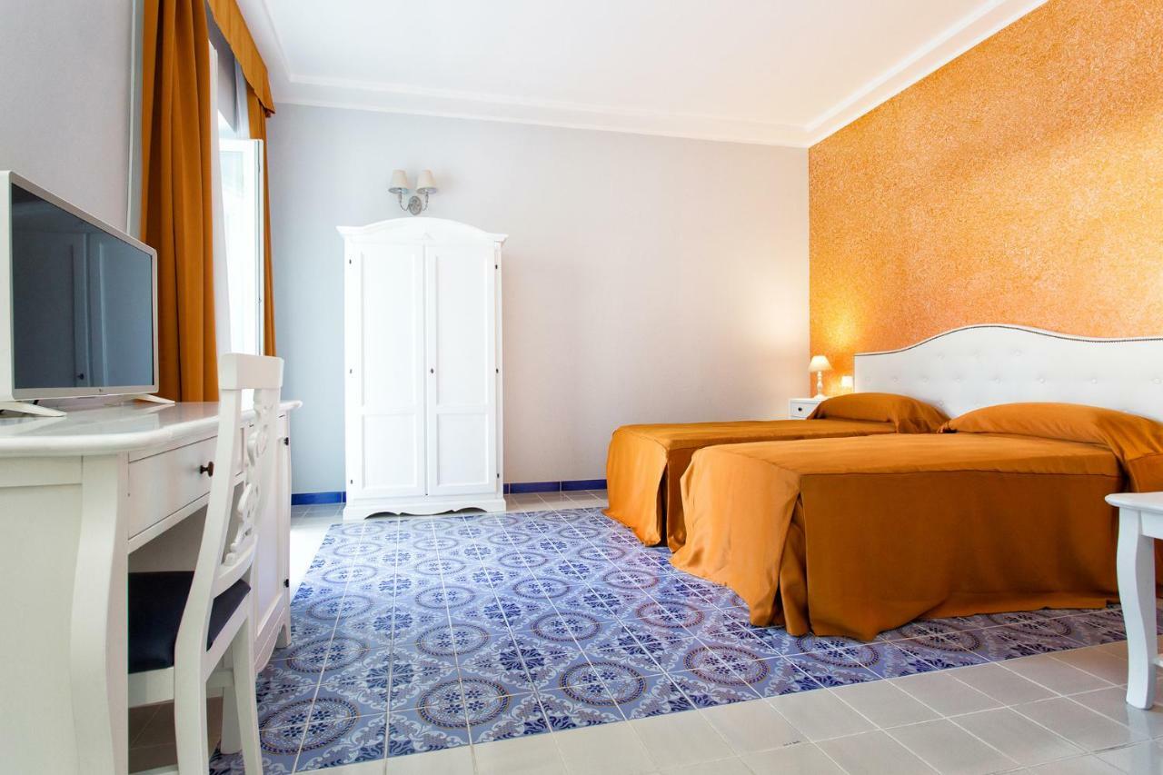 Odysseus Hotel Lipari  Eksteriør billede