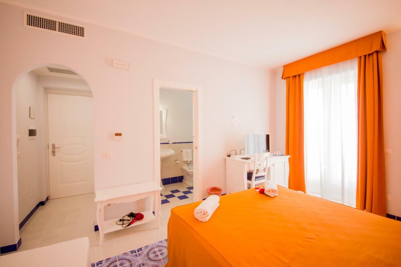 Odysseus Hotel Lipari  Eksteriør billede